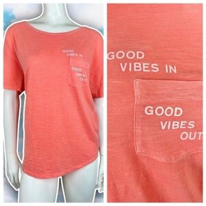 💙 NWT OLD NAVY Good Vibes Pocket Graphic Tee Coral Positivity Boho Hippie Karma
